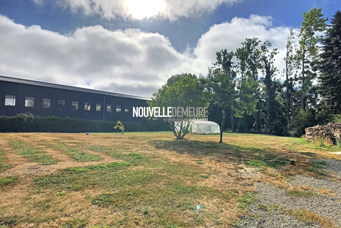 Belle Maison en Pierre 5 Chambres avec Grand Jardin - La Boussac 