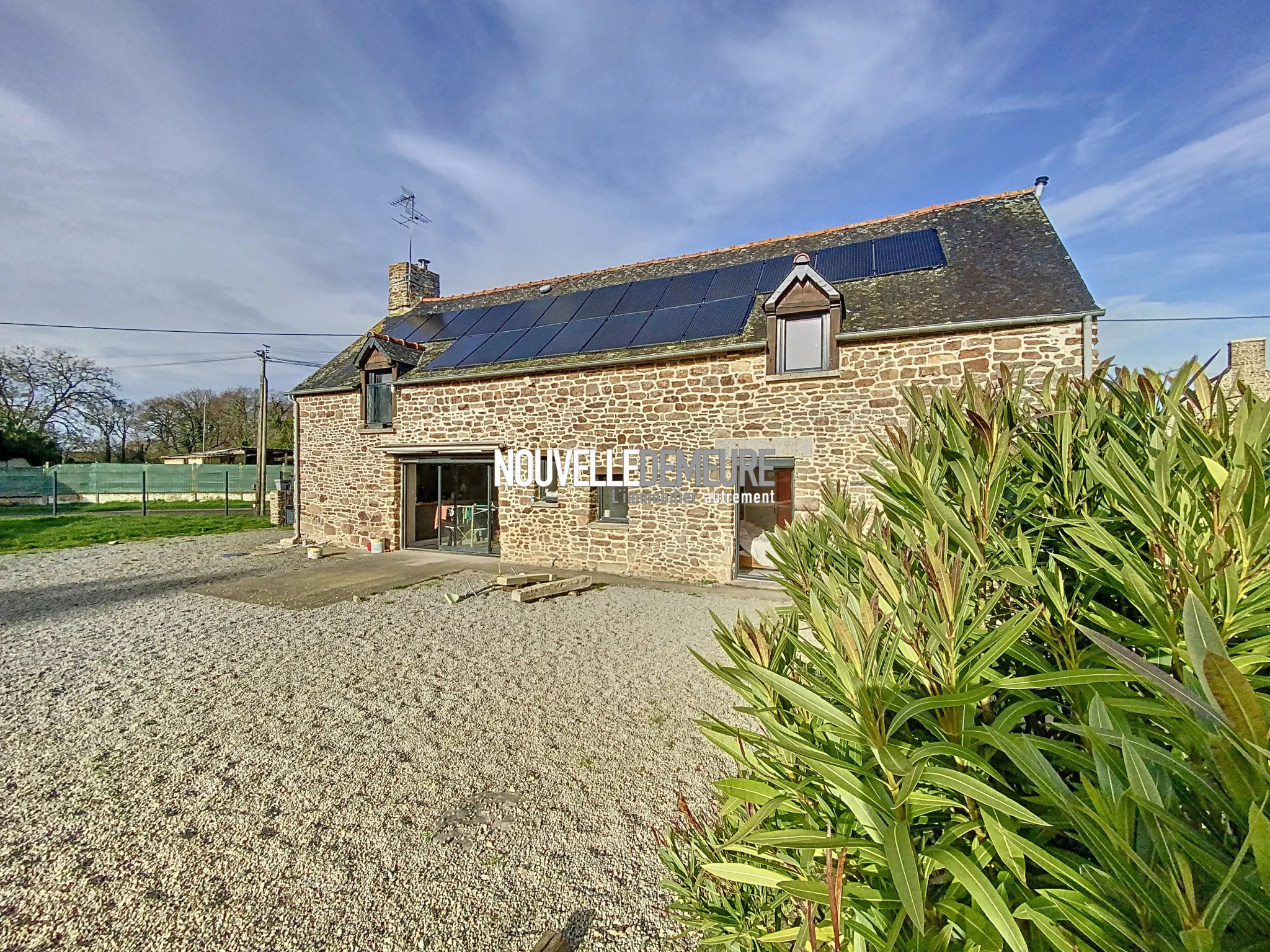 Belle Maison en Pierre 5 Chambres avec Grand Jardin - La Boussac 