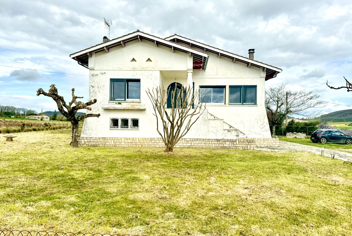 Maison en pierre avec 4 chambres à St Sylvestre sur Lot 