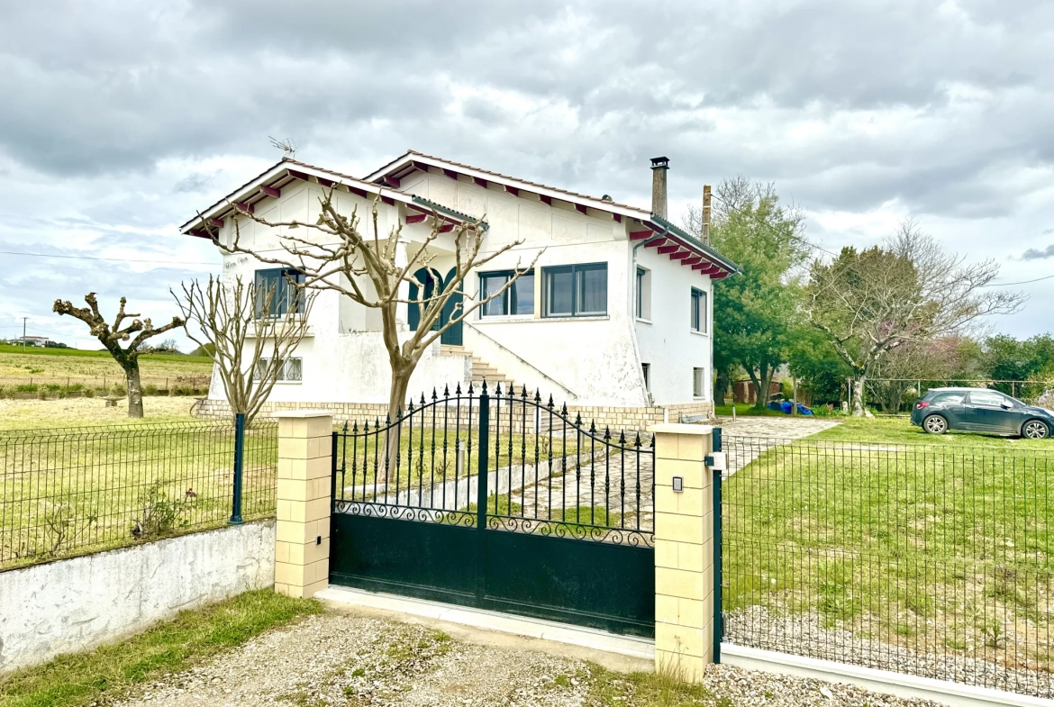 Maison en pierre avec 4 chambres à St Sylvestre sur Lot 