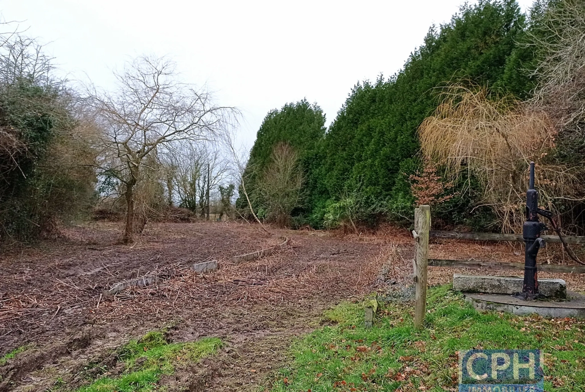 Terrain constructible de 1845m2 à Meulles, Calvados 