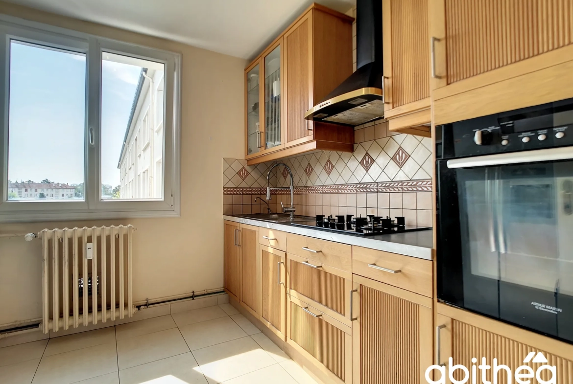 Appartement 5 pièces de 83m2 à Troyes 