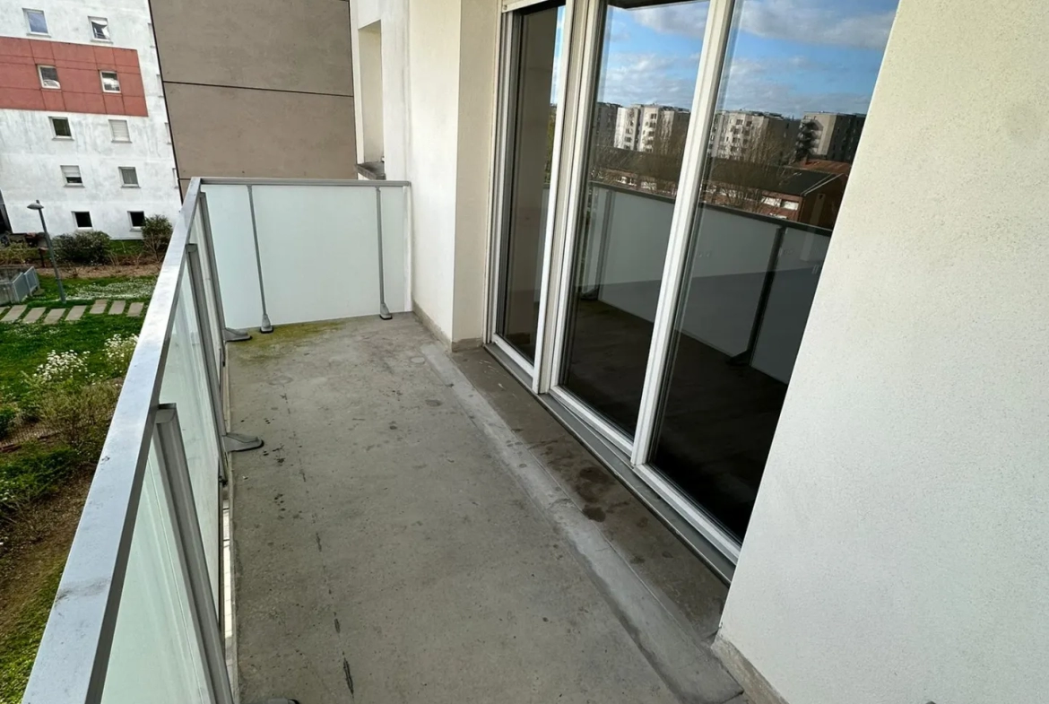 Appartement avec Balcon et Parking à St Andre Lez Lille 