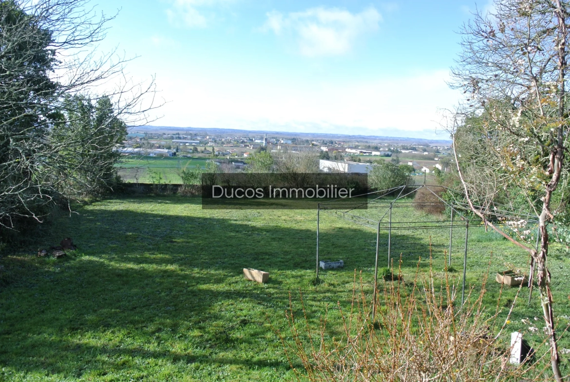 Superbe Maison avec Vue Exceptionnelle à Marmande 