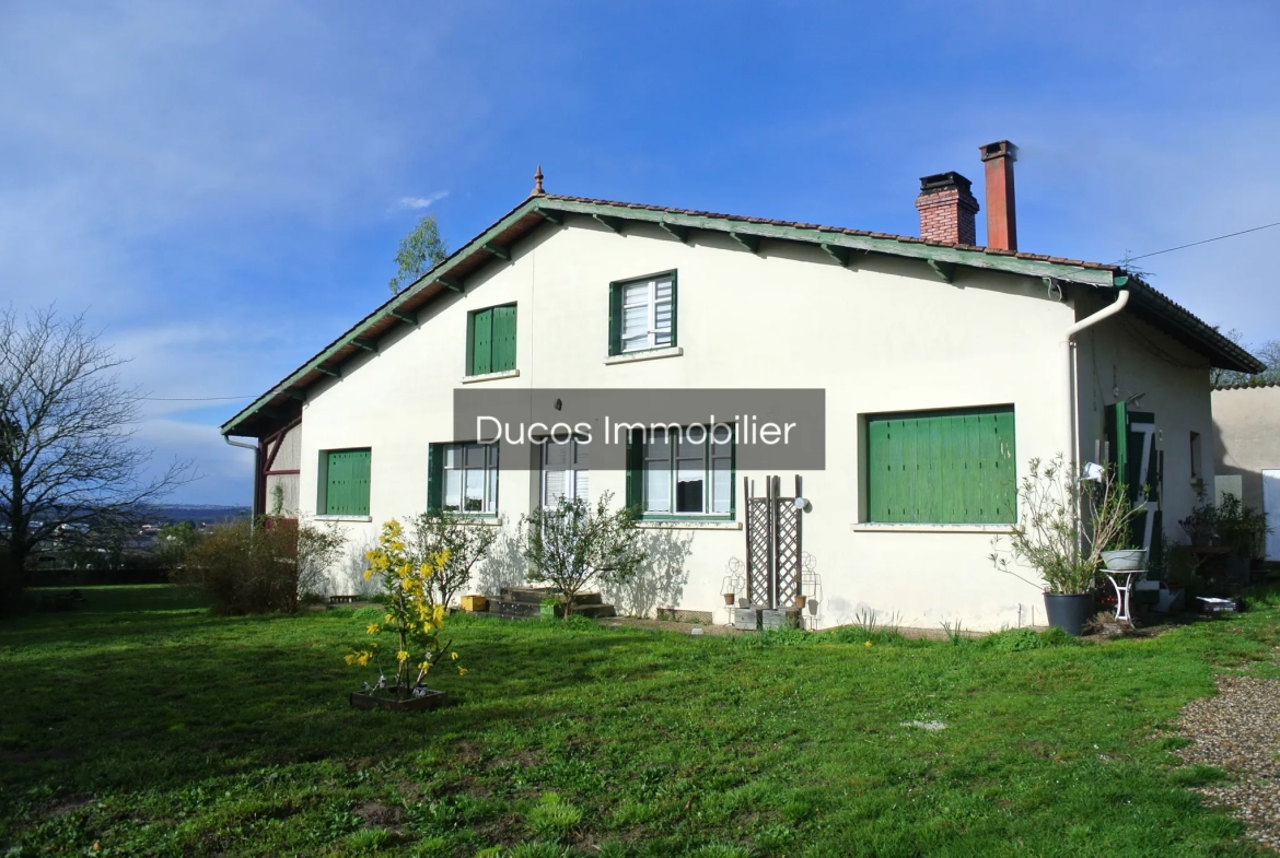 Superbe Maison avec Vue Exceptionnelle à Marmande 