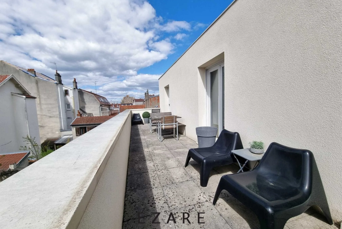 Appartement rénové avec terrasses à Dijon 