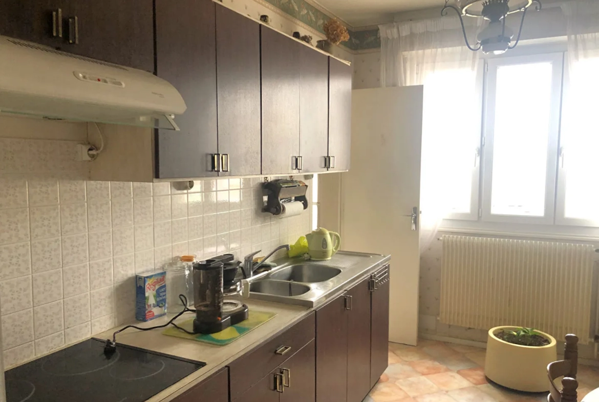 Bel appartement T3 avec cave et box sécurisé à Beaumont 