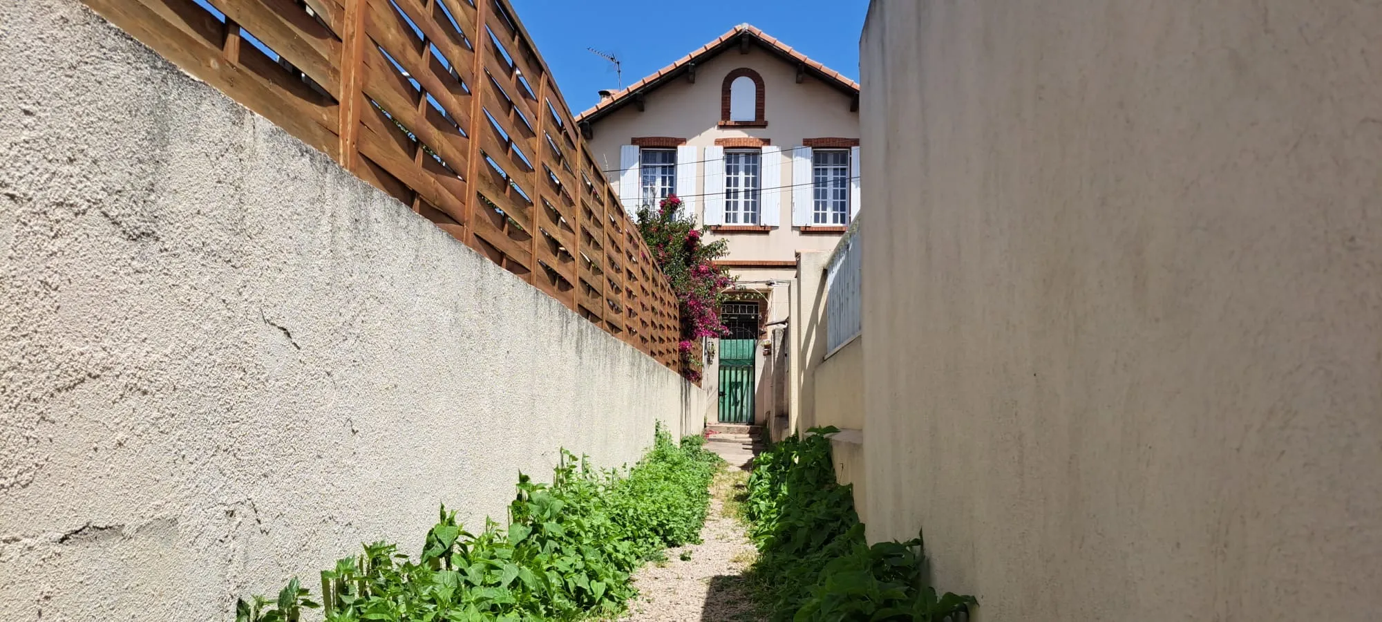 Maison Type 4 avec Terrasse à Marseille 13016 - Saint André 