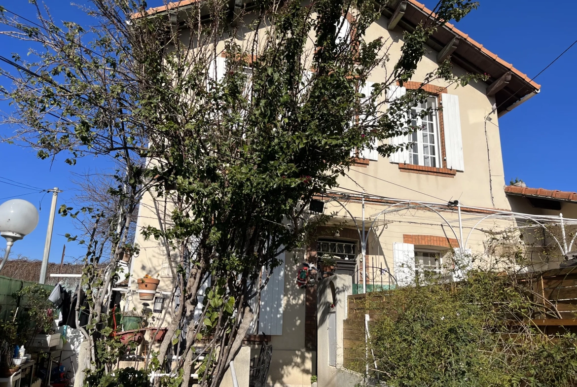 Maison Type 4 avec Terrasse à Marseille 13016 - Saint André 