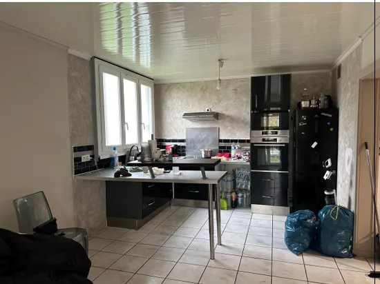 Appartement T3 à Argenteuil - 65m2 - 33 000 € 