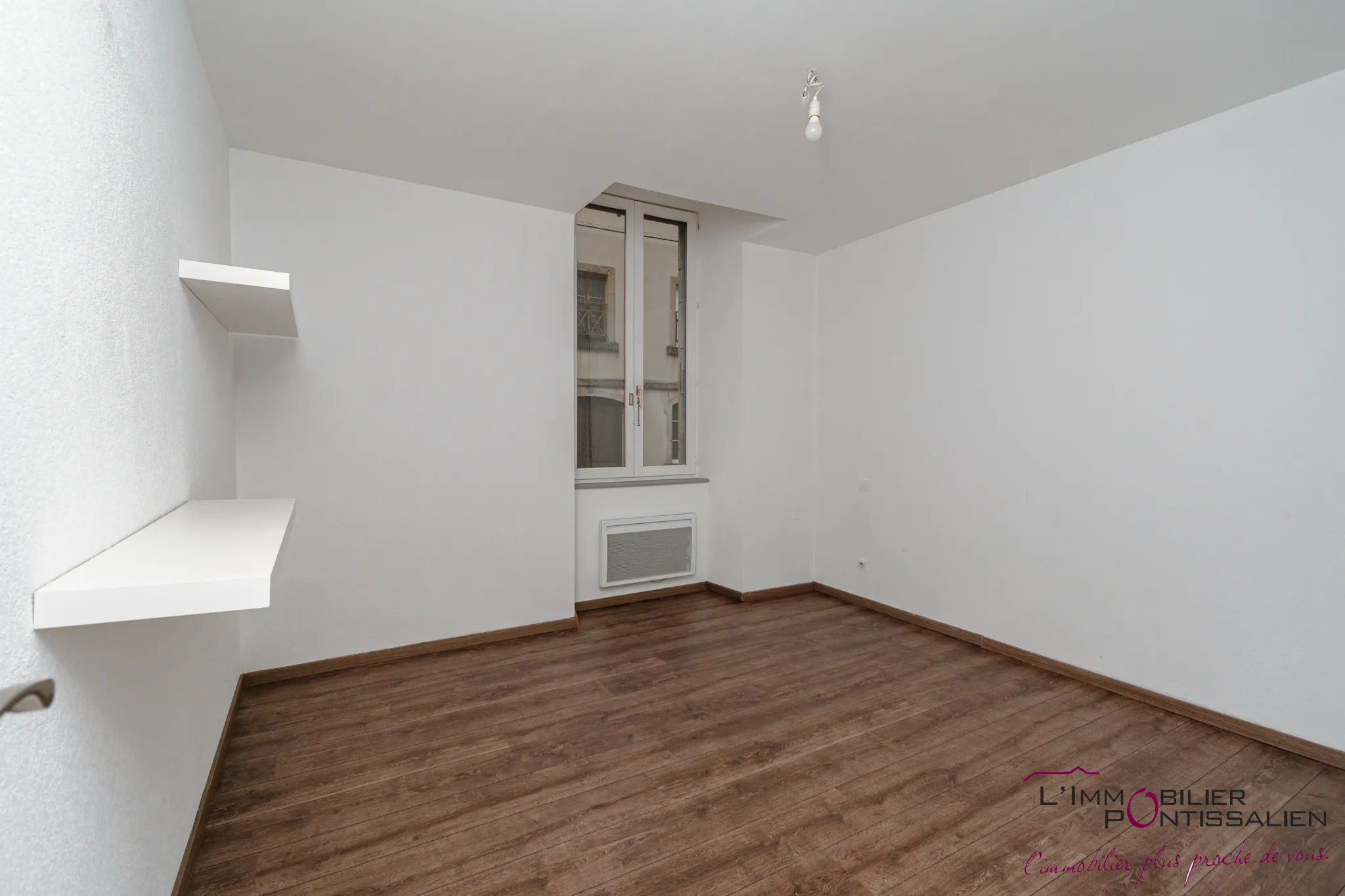 Pontarlier Renovated 3-Room Apartment with Cellar 