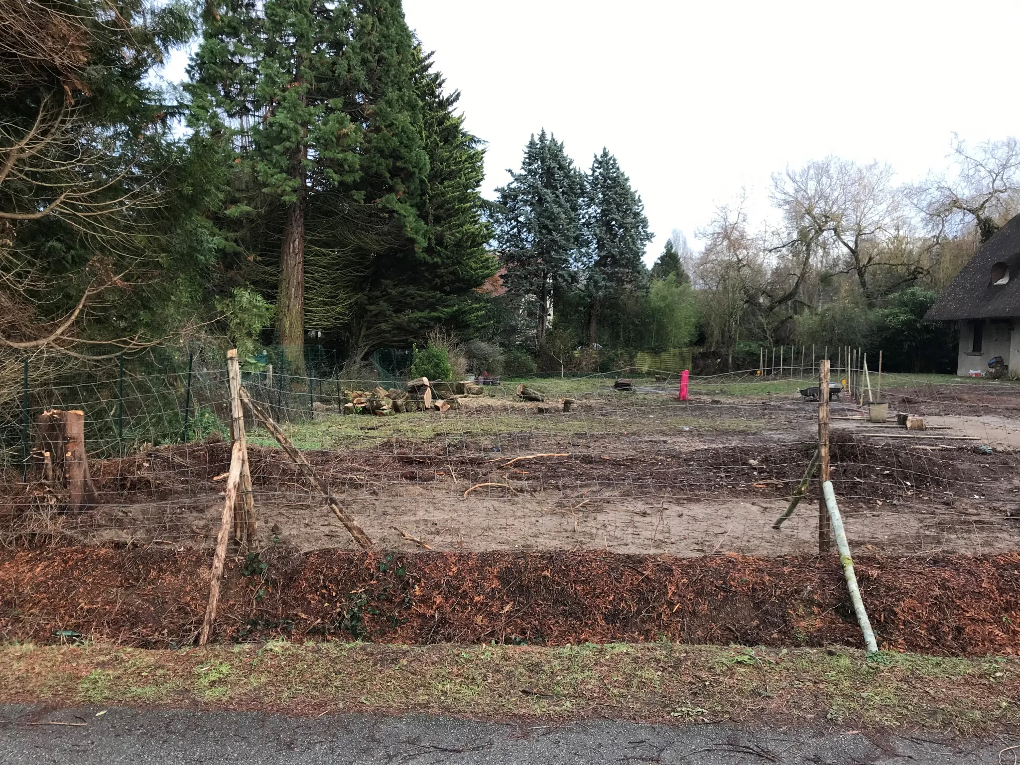 Terrain de 701m2 à Maurepas - Emplacement calme et préservé 