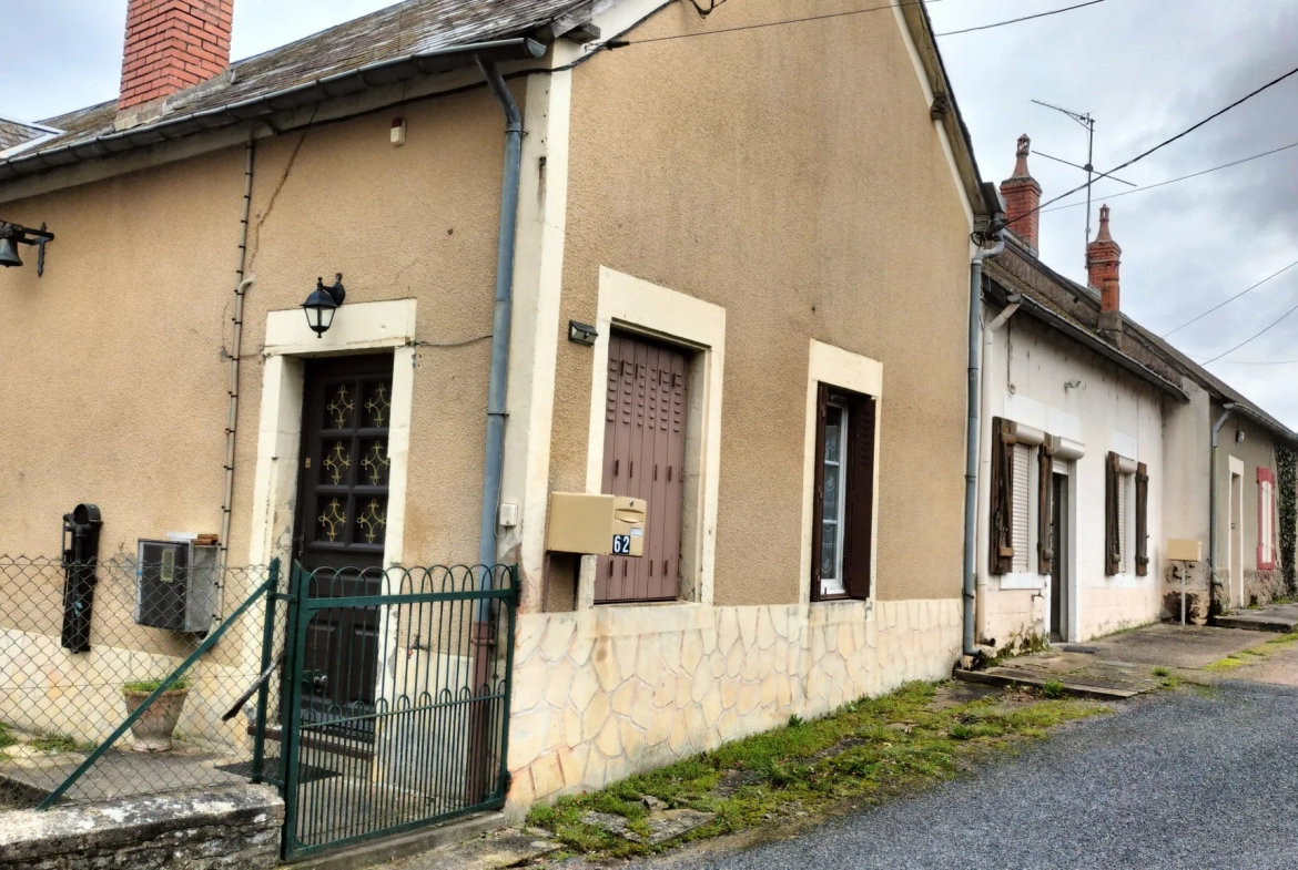 Maison de village à Alluy avec jardin 