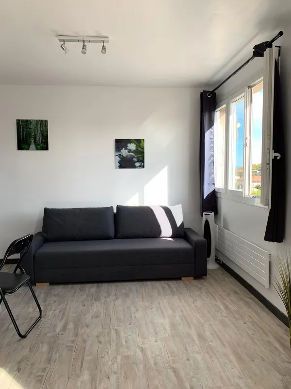 Appartement rénové à Avignon 84000 avec vue dégagée 