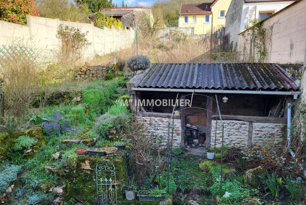 Maison de Pays avec 3 Chambres à 7mn de la Gare de Saacy 