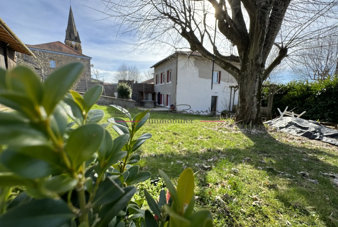 Maison de village 5 pièces et terrain attenant à Tarare 