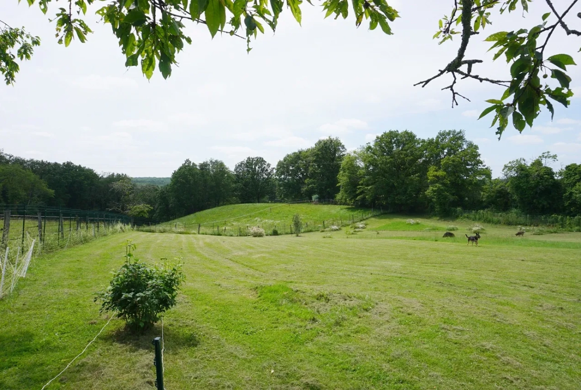 Grande maison de campagne à Paray le Monial 