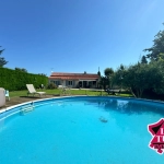 Maison de plain-pied avec piscine et jardin à Villeneuve-sur-Lot