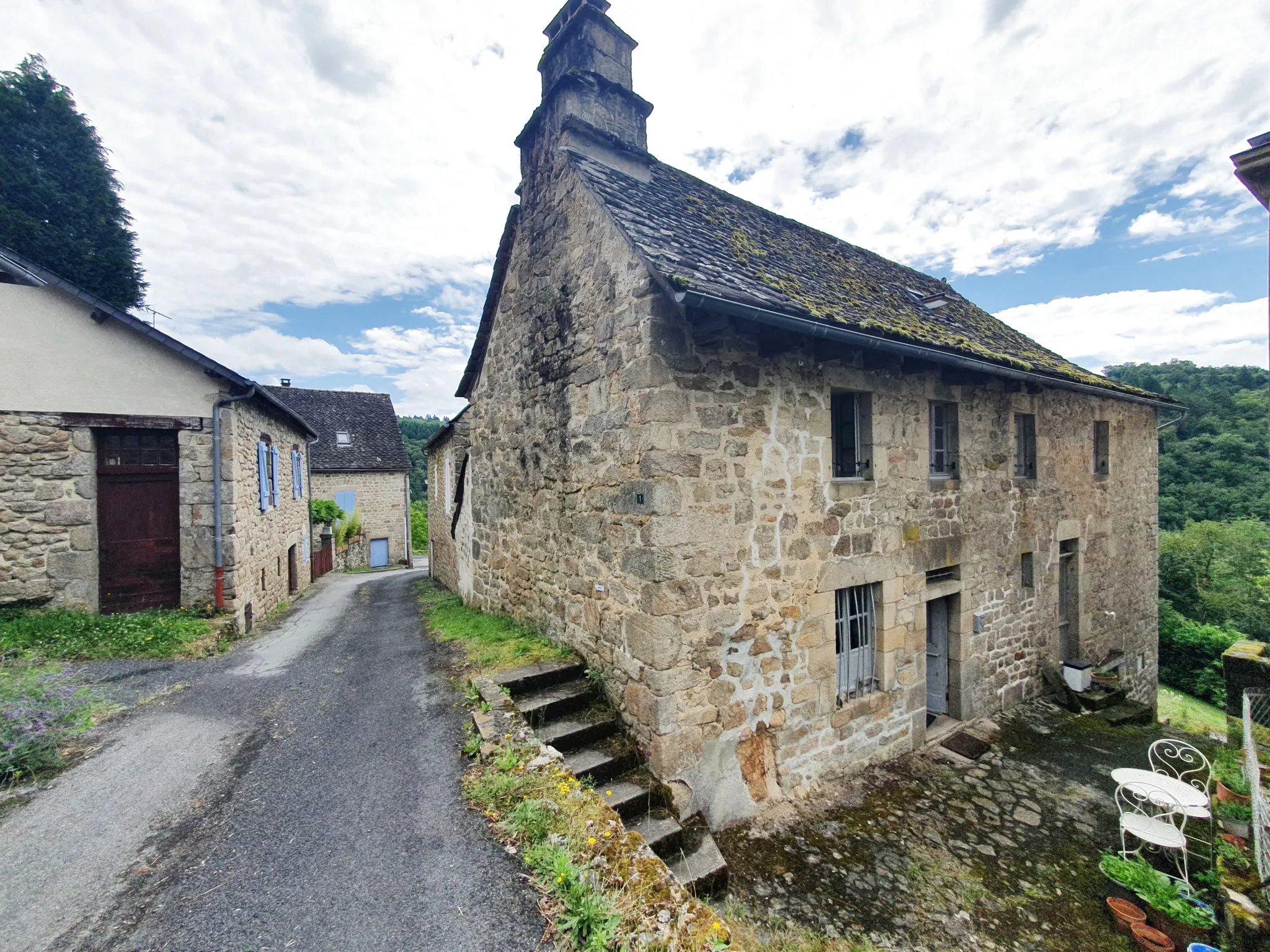 Jolie Maison de Village avec Vue 