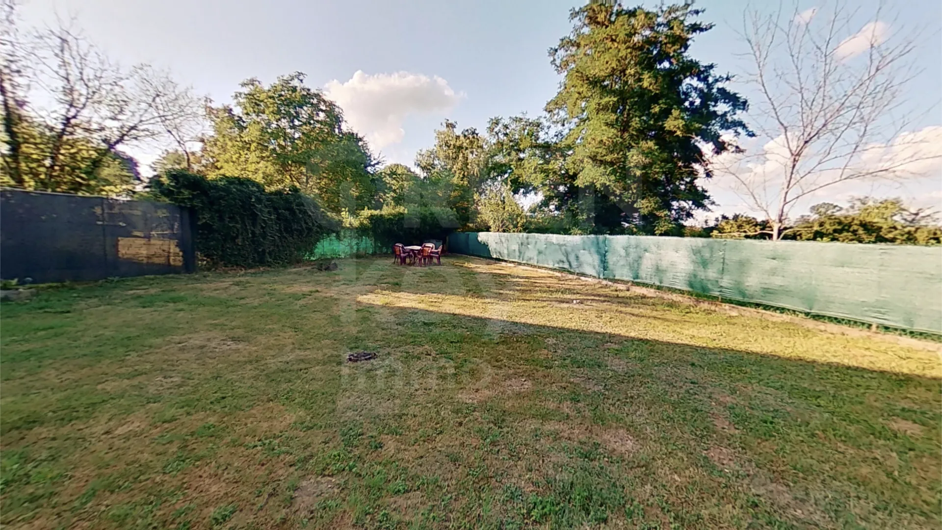 Maison rénovée de 166 m2 à Treigny avec jardin 