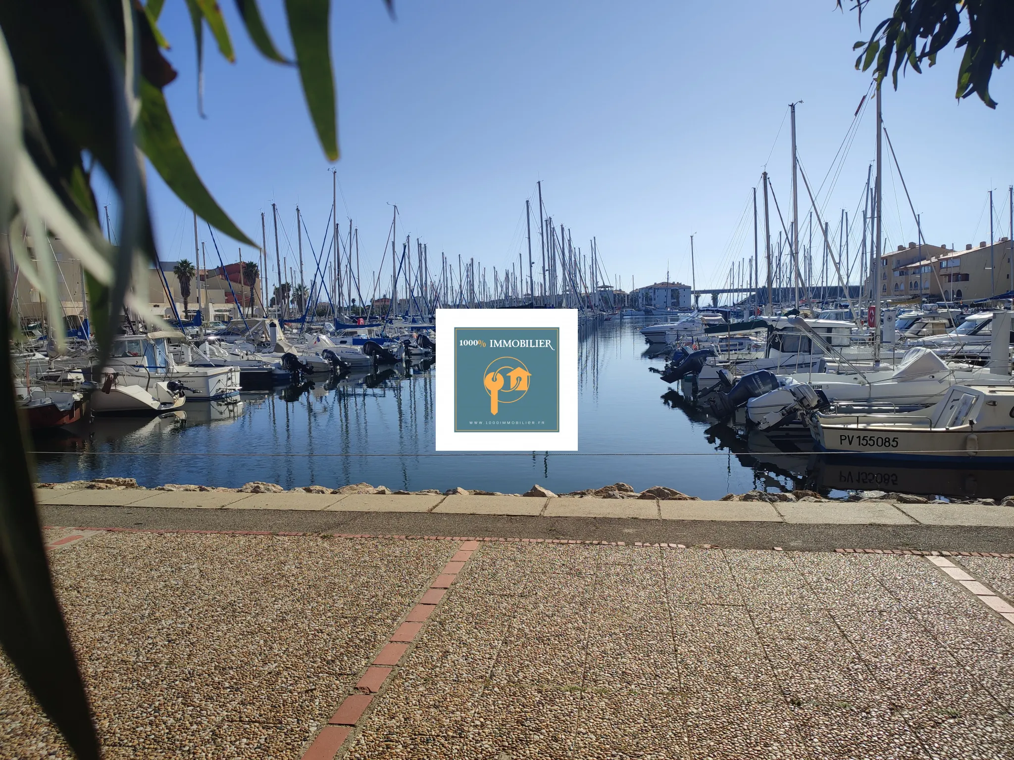 Appartement 41m2 avec vue sur le port de LEUCATE et parking privé 