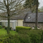 Maison en pierres rénovée avec 3 chambres à Monteneuf