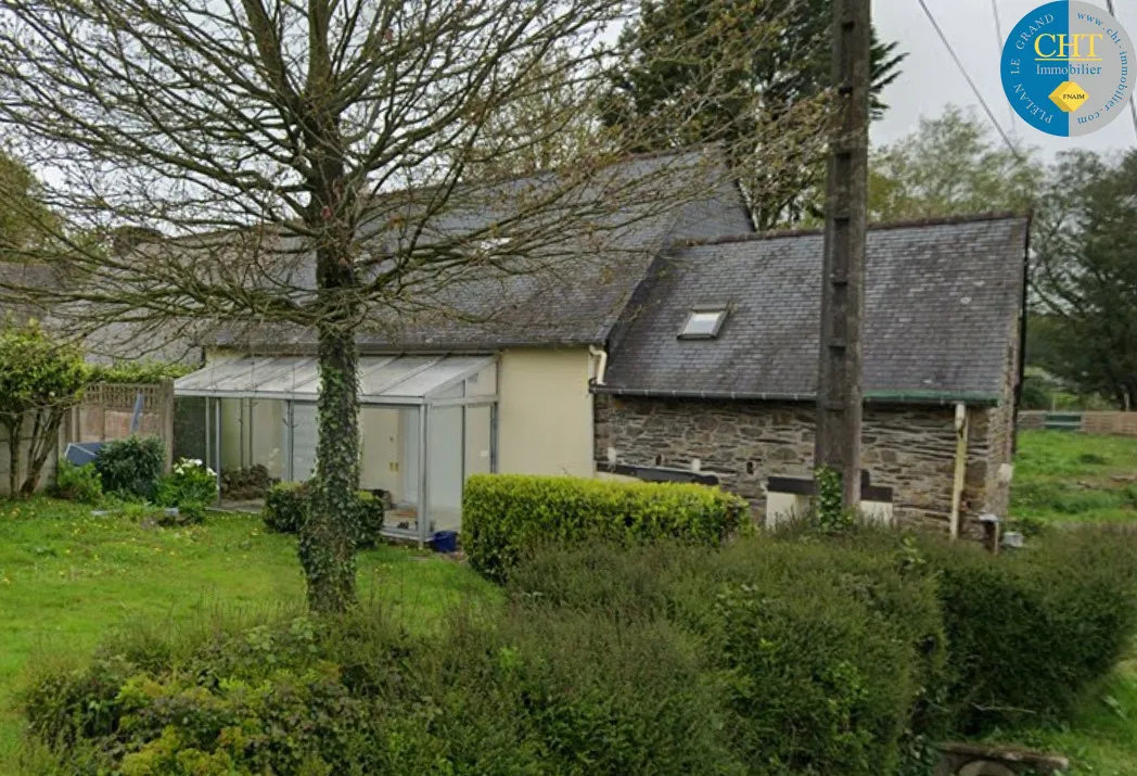 Maison en pierres rénovée avec 3 chambres à Monteneuf 