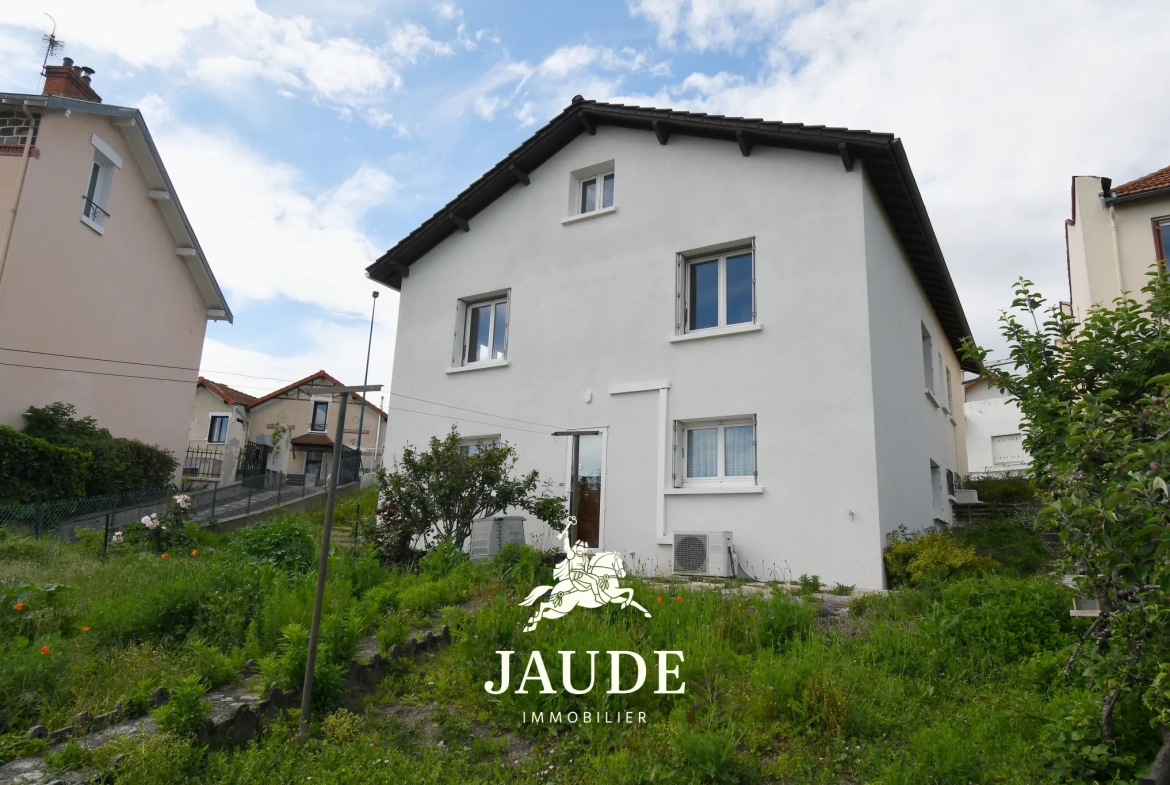 Appartement de 94m2 avec Jardin Privatif et Garage - Quartier Montjuzet à Clermont Ferrand 