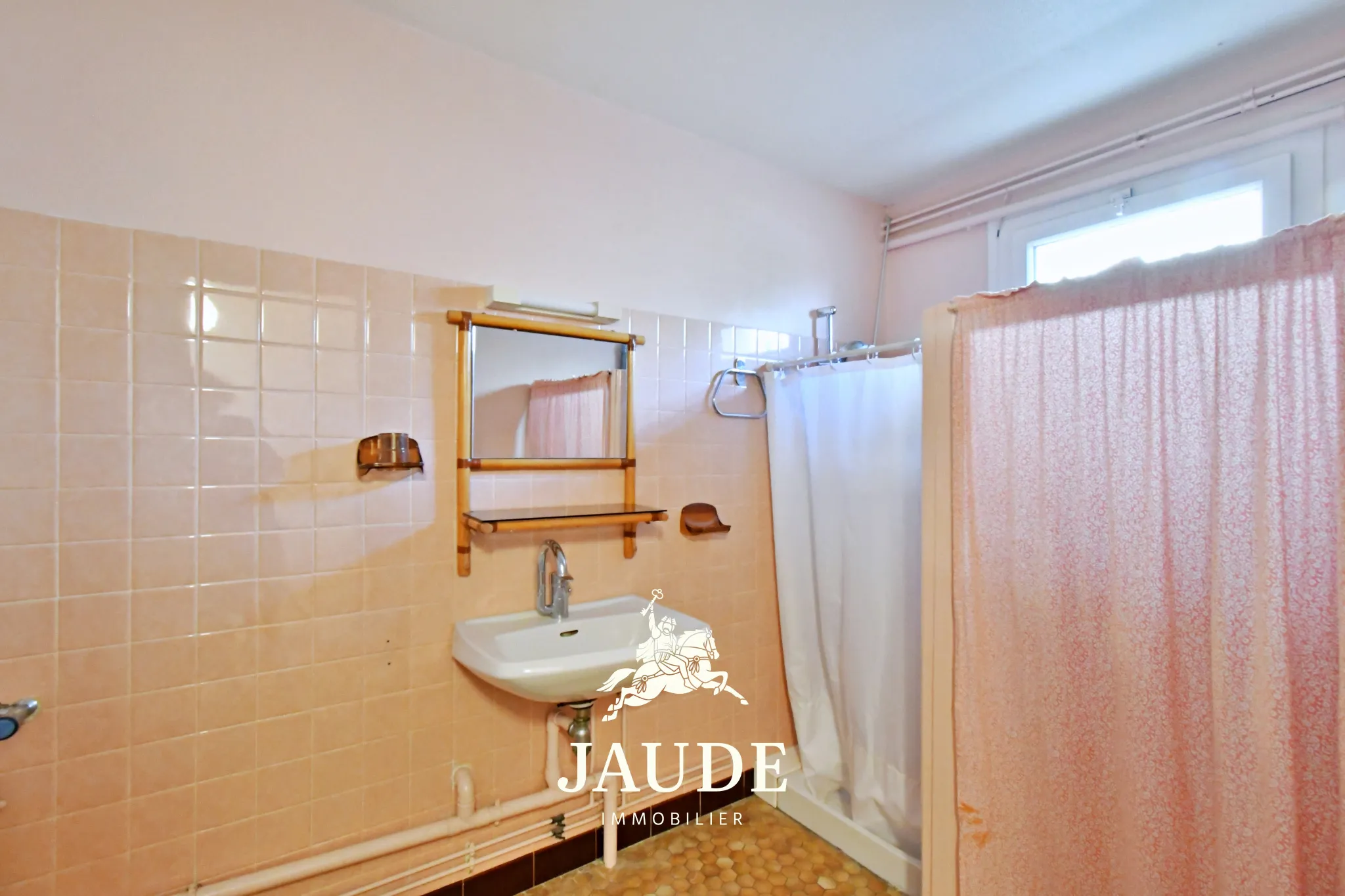 Appartement de 94m2 avec Jardin Privatif et Garage - Quartier Montjuzet à Clermont Ferrand 