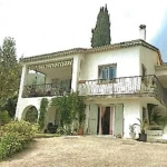 Villa de 250m2 à Grasse avec jardin et piscine