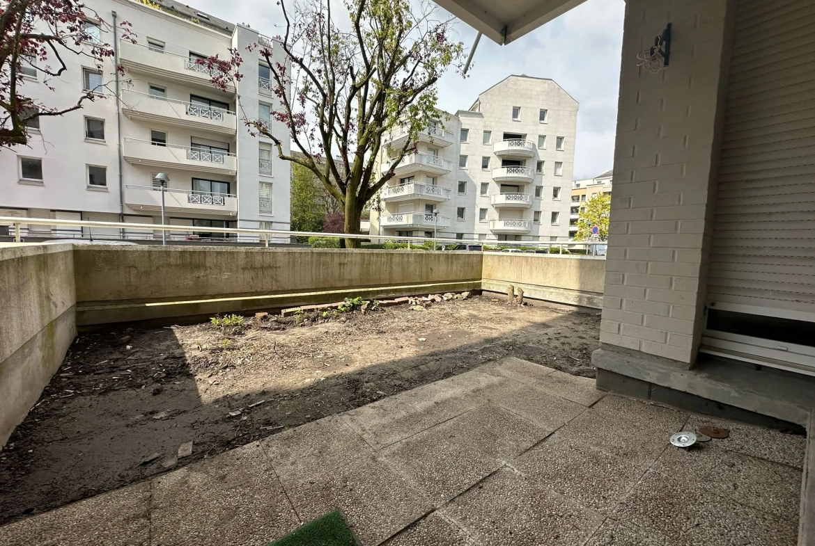 Appartement T3 avec terrasse et parking à La Madeleine 