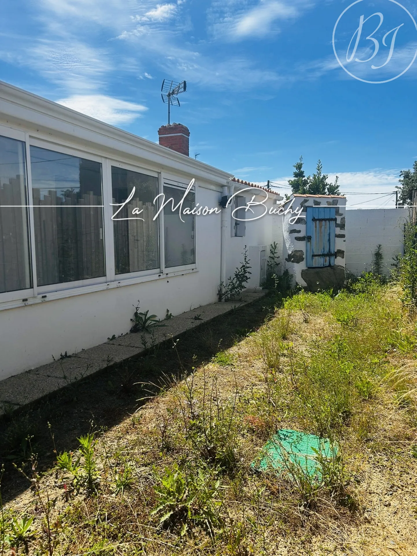 Maison à rénover à Sauveterre : Nature et Pistes Cyclables 