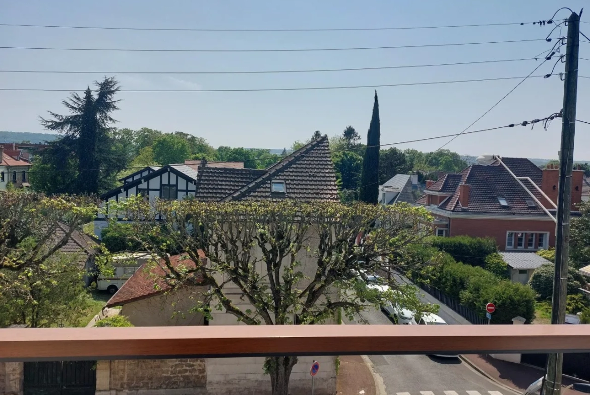 Appartement F3 Lumineux à Chatou avec Terrasse 