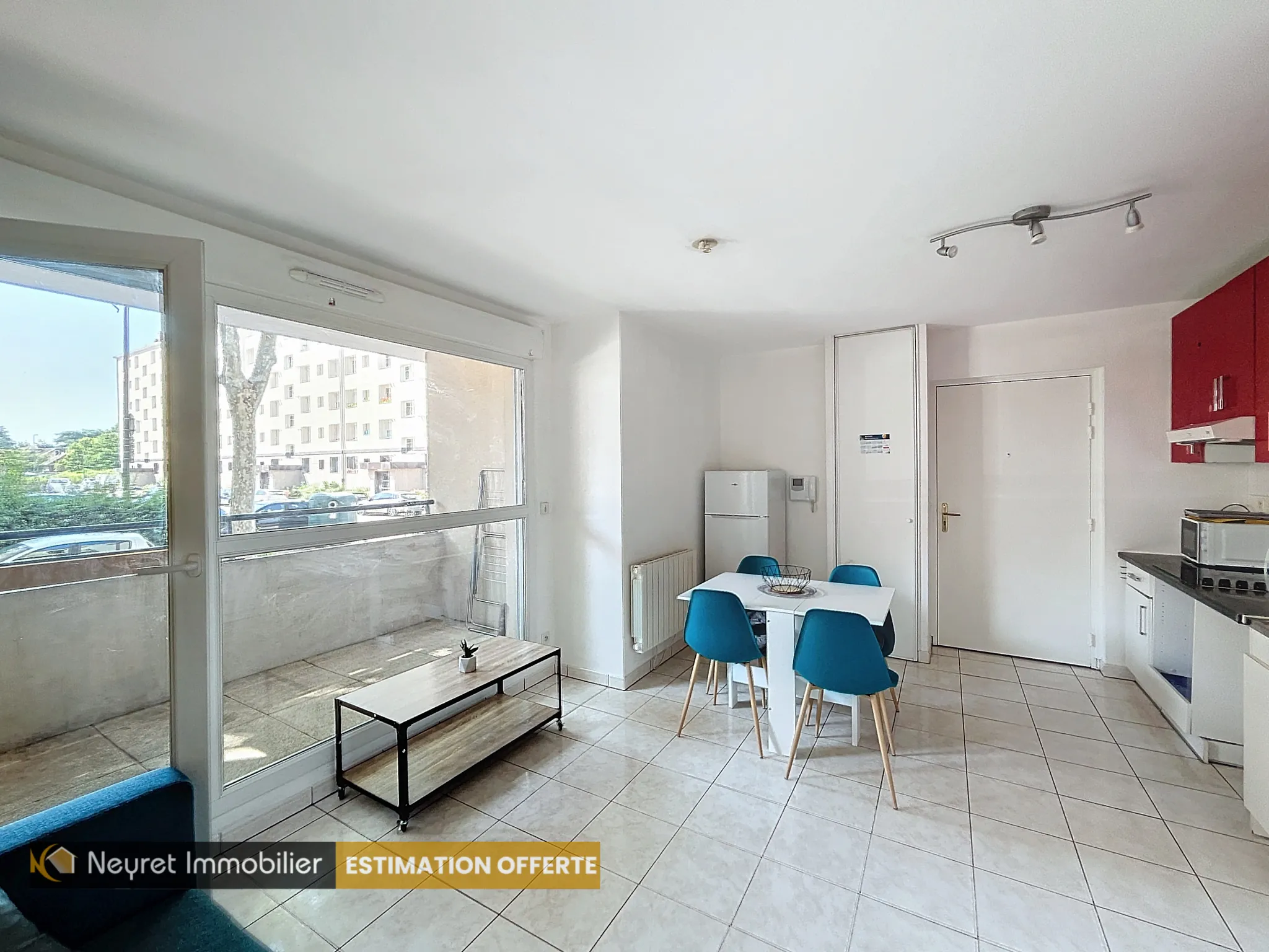 Appartement T3 avec balcon et jardin privatif à Venissieux 