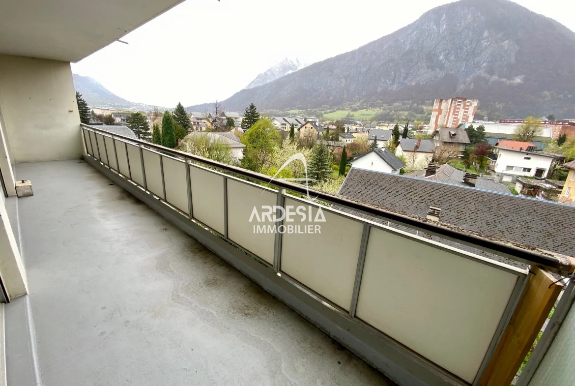 Appartement 2 chambres à acheter à Saint-Jean-De-Maurienne 