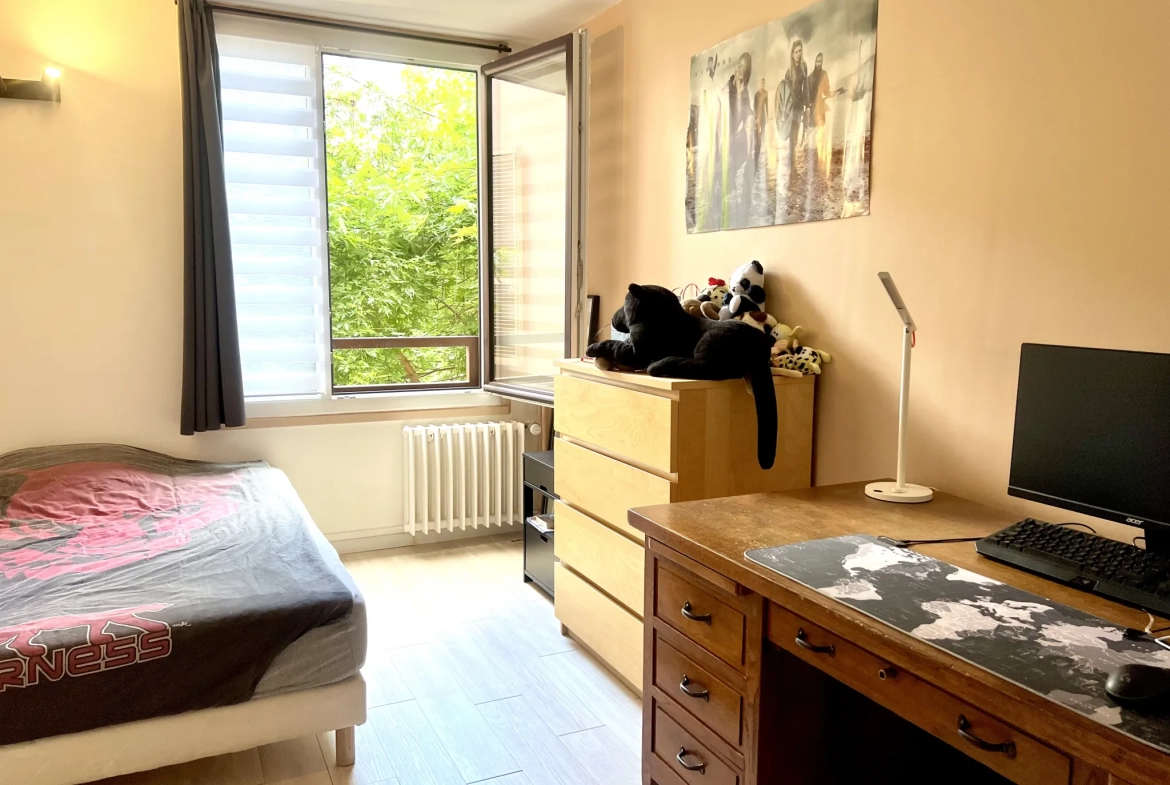 Appartement à Champs sur Marne T4 82 m2 