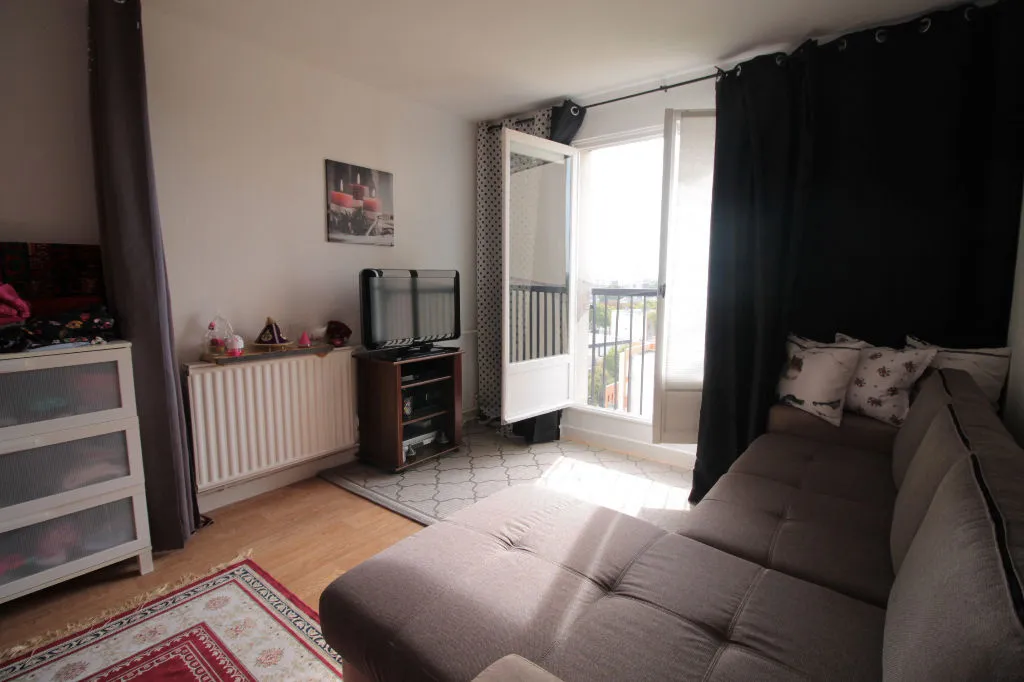 Appartement F1 déjà loué à Alfortville 