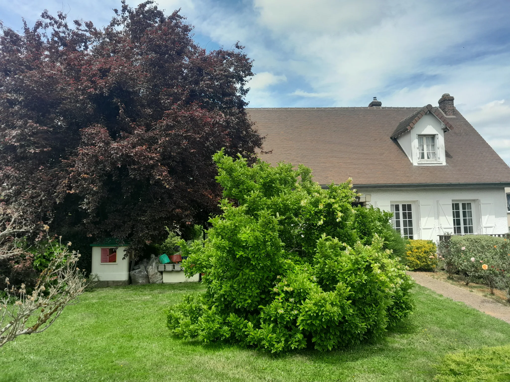 Maison Familiale à Maintenon avec 4 Chambres 