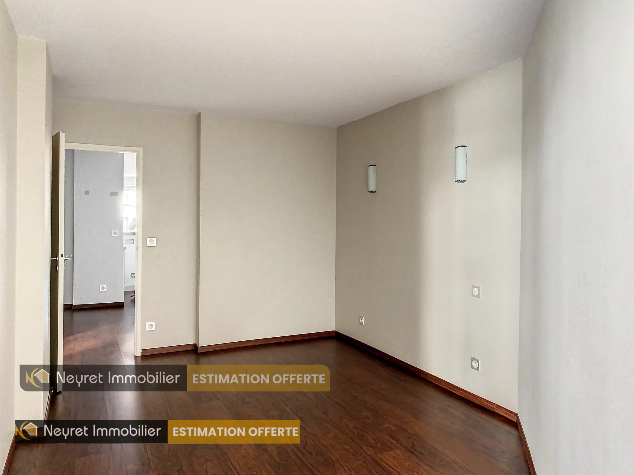 Appartement T3 97m2 avec Cuisine Équipée Haut de Gamme et Balcon Exposé Sud 