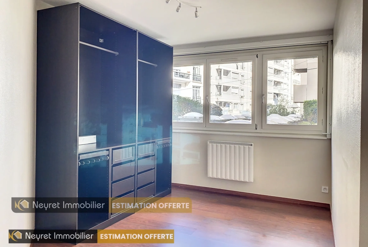 Appartement T3 97m2 avec Cuisine Équipée Haut de Gamme et Balcon Exposé Sud 