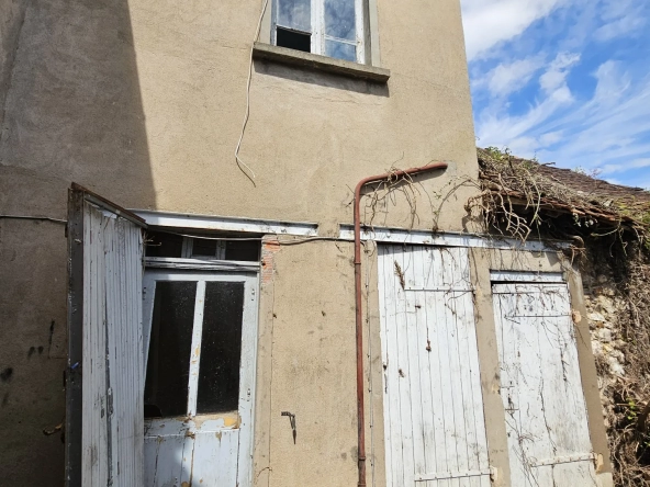 Maison de ville 49 m2 centre GIEN avec jardin