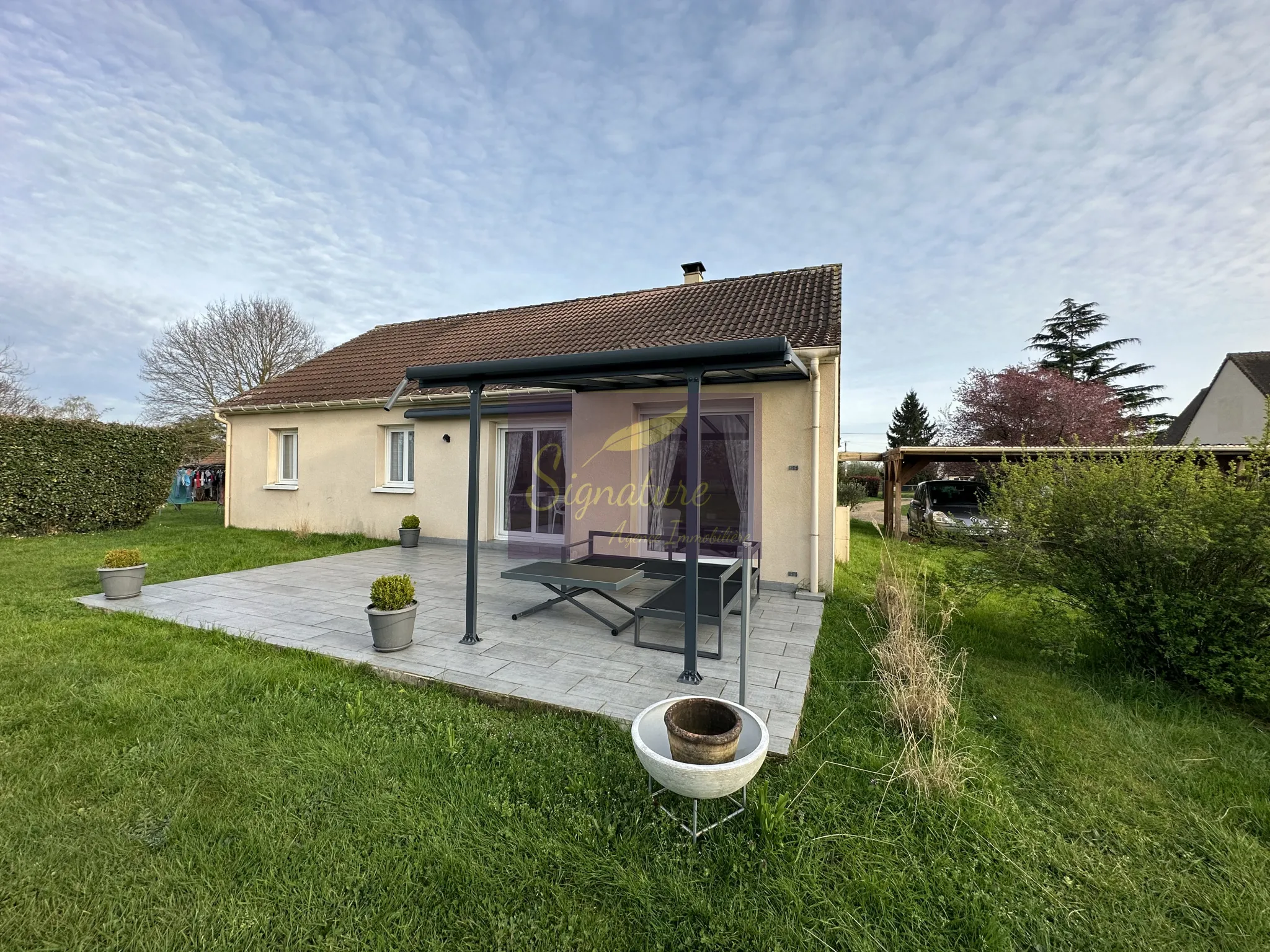 Superbe Pavillon sur 1ha avec Pré pour Chevaux 