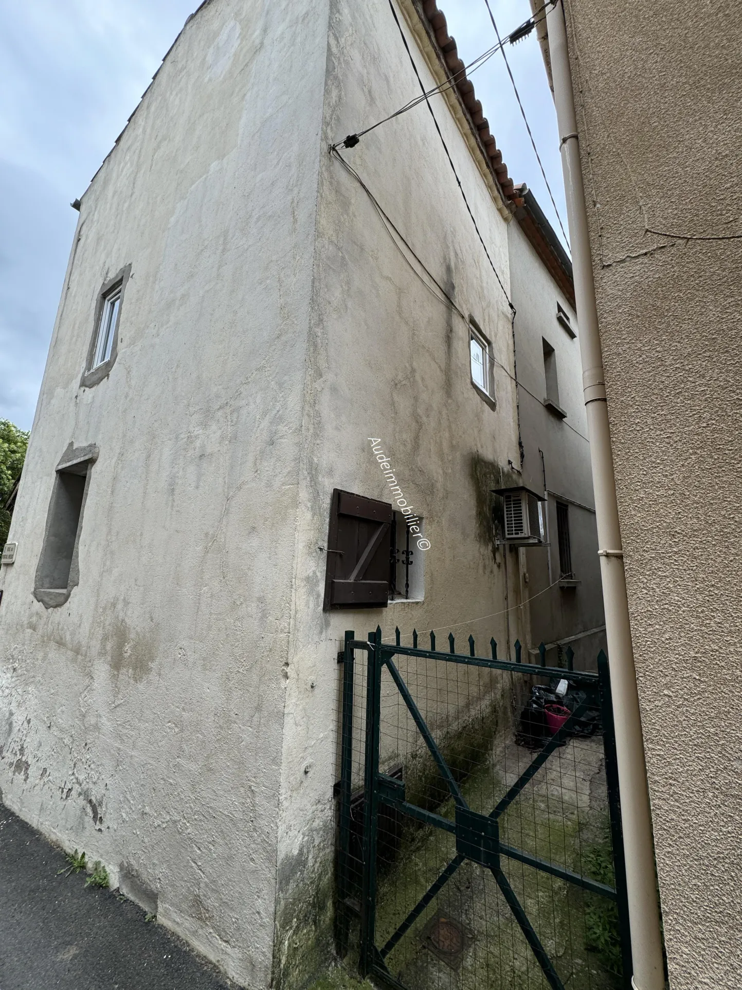 Maison de village avec abri à Limoux 