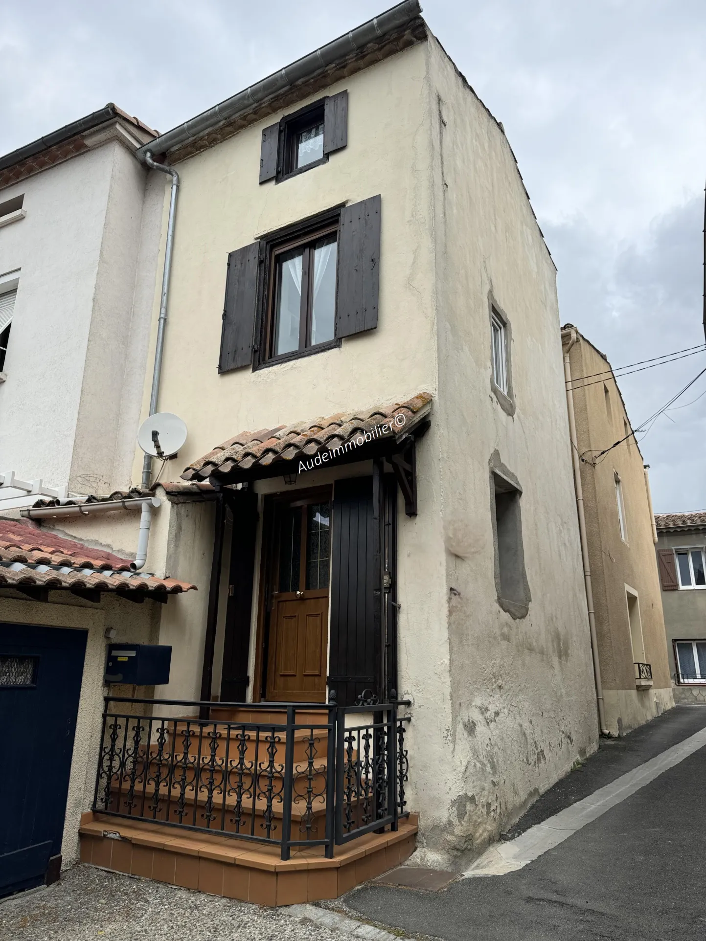 Maison de village avec abri à Limoux 