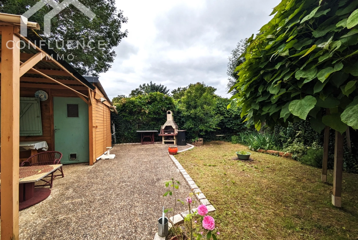 Maison des années 70 avec 4 chambres à Villeneuve sur lot 