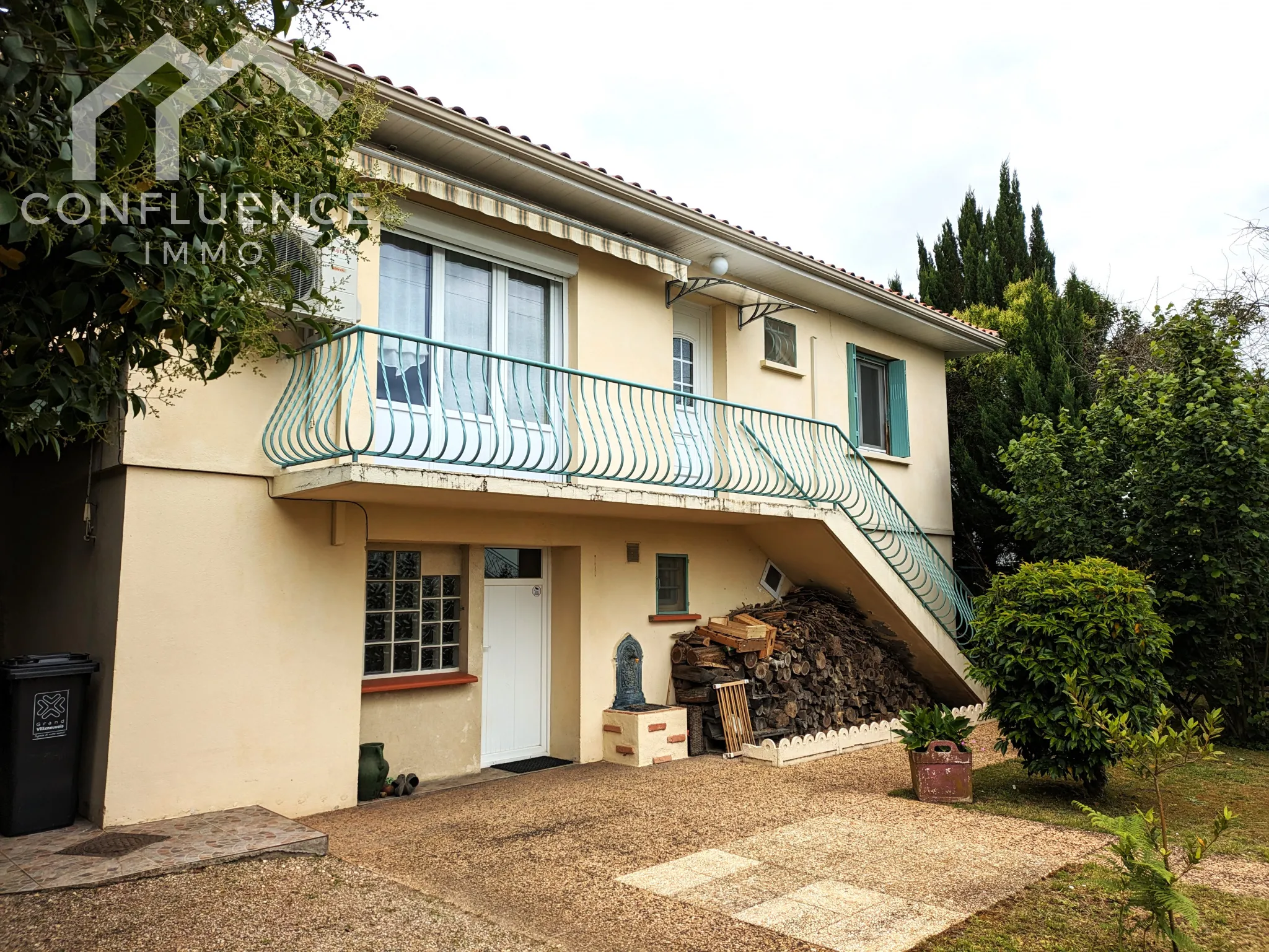 Maison des années 70 avec 4 chambres à Villeneuve sur lot 