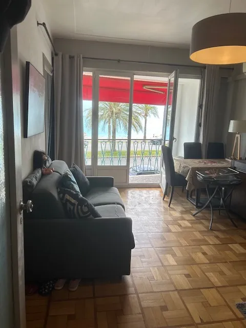 Spacious Studio for Sale 232,000€ in Nice 