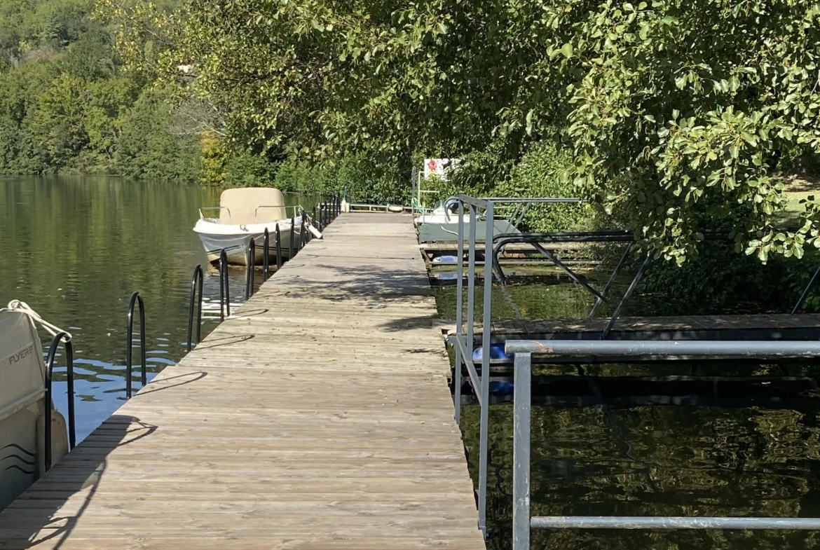 Maison 4 chambres avec vue sur la rivière à Tremolat 