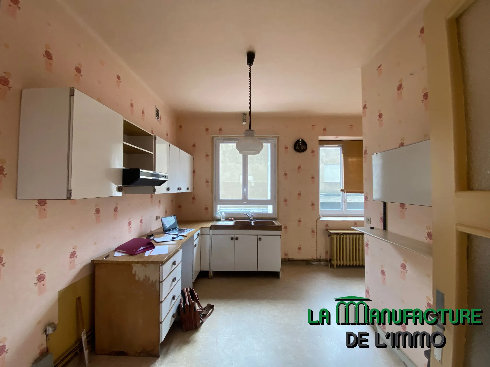 Appartement F6 avec Vue sur Place Fourneyron - Saint-Étienne 