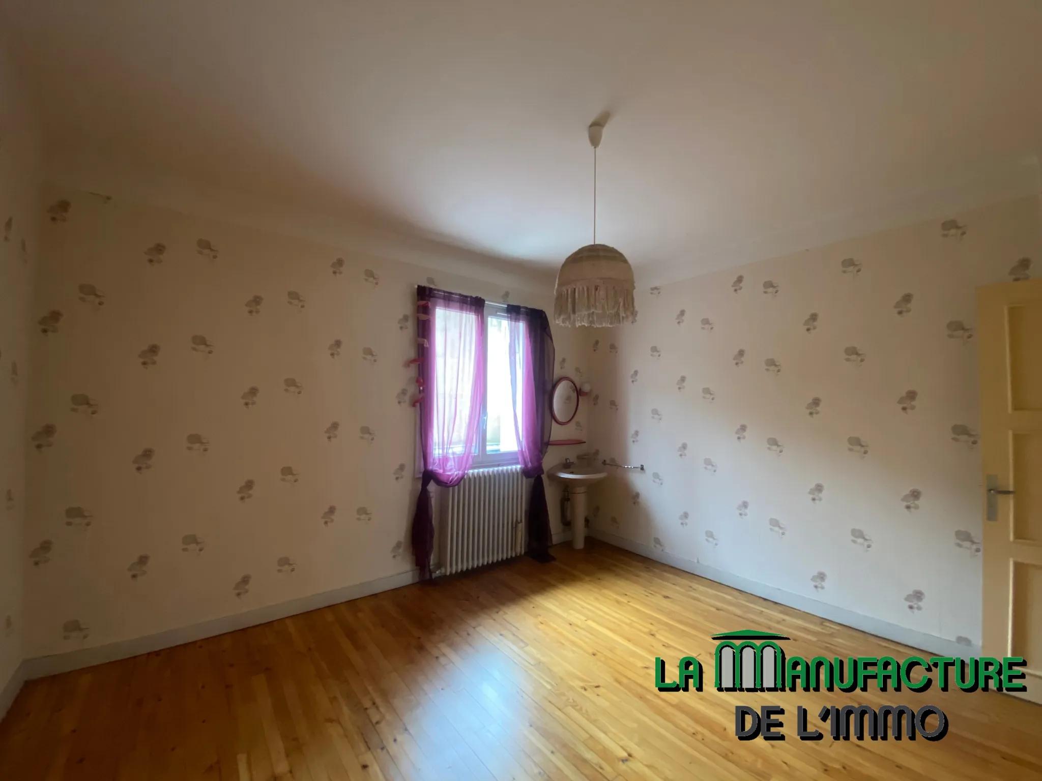 Appartement F6 avec Vue sur Place Fourneyron - Saint-Étienne 